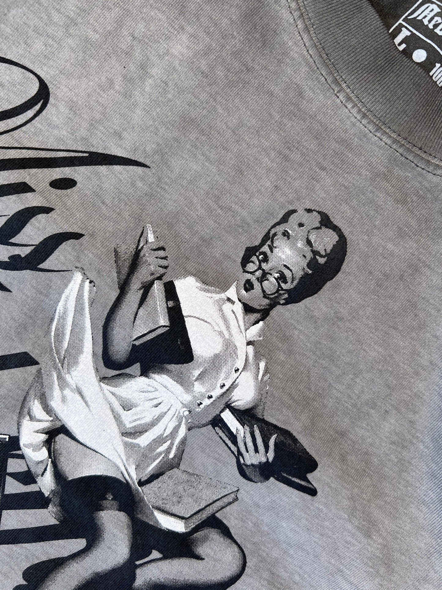 MISSINFORMATION TEE